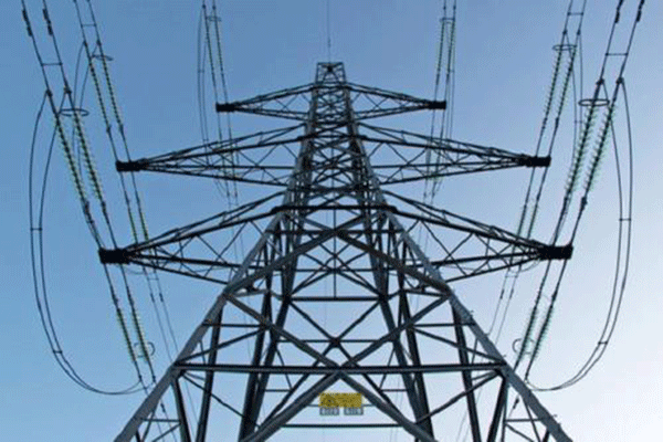 YRKK高壓電機必須承受多大的電壓？